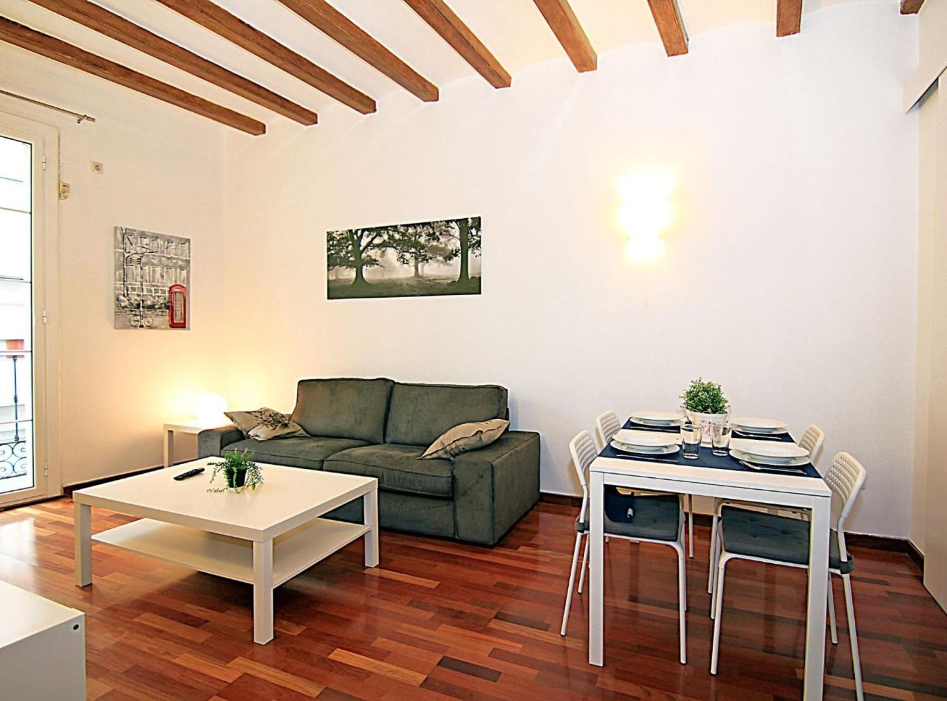 Muntanya - Apartments & One With Terrace Next To Sagrada Familia - Barcelona — Photos 3